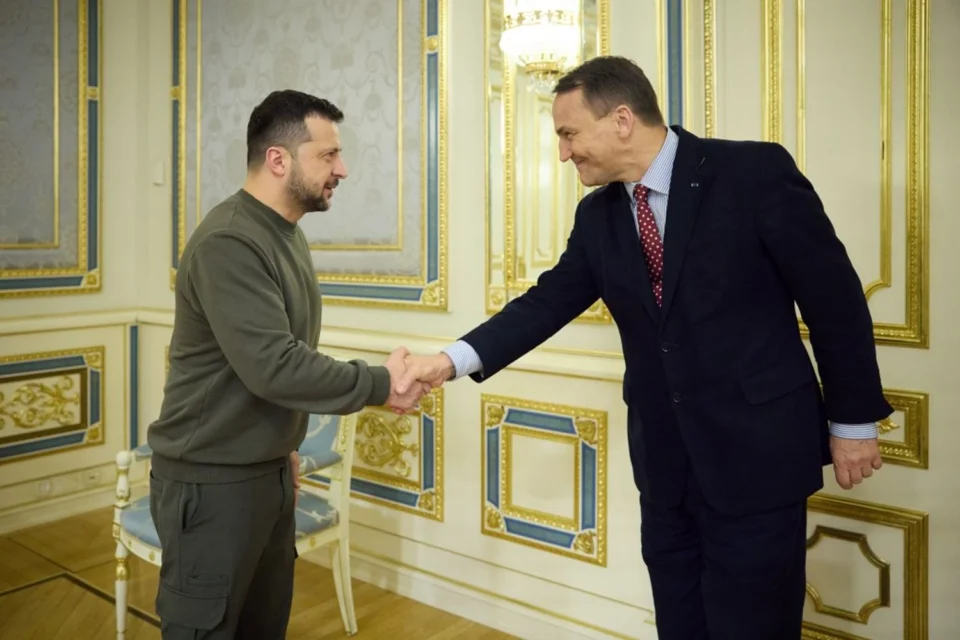 Європа не дозволить вирішувати долю України без Києва - Сікорський