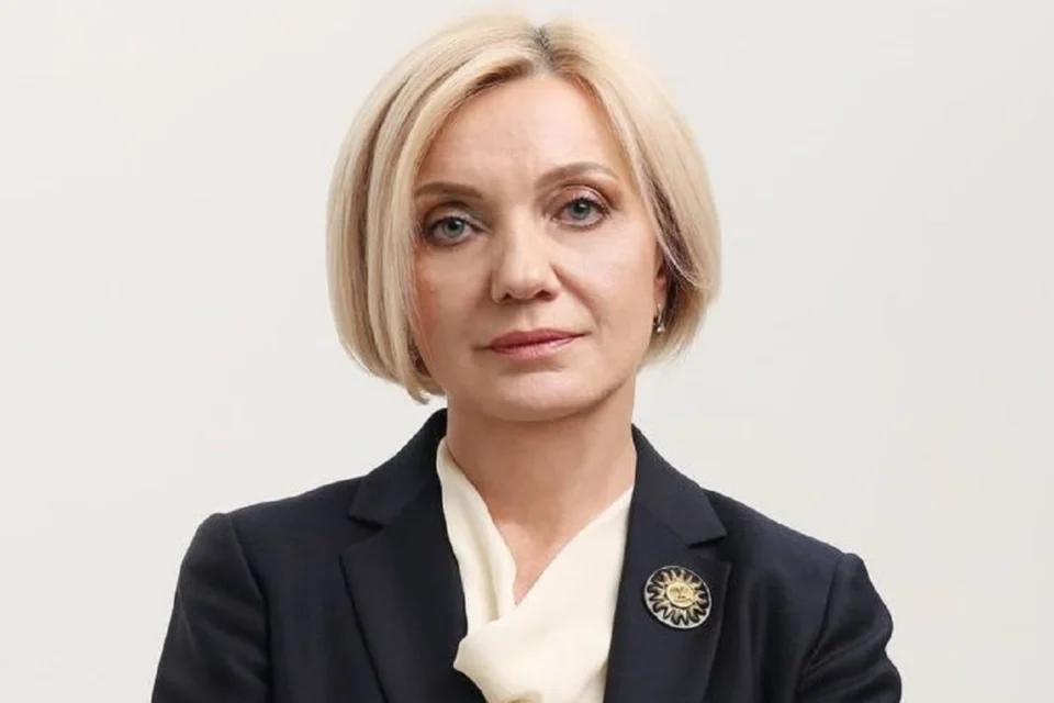 Омбудсменка вимагає виключити мову країни-окупанта з переліку захищених в Україні