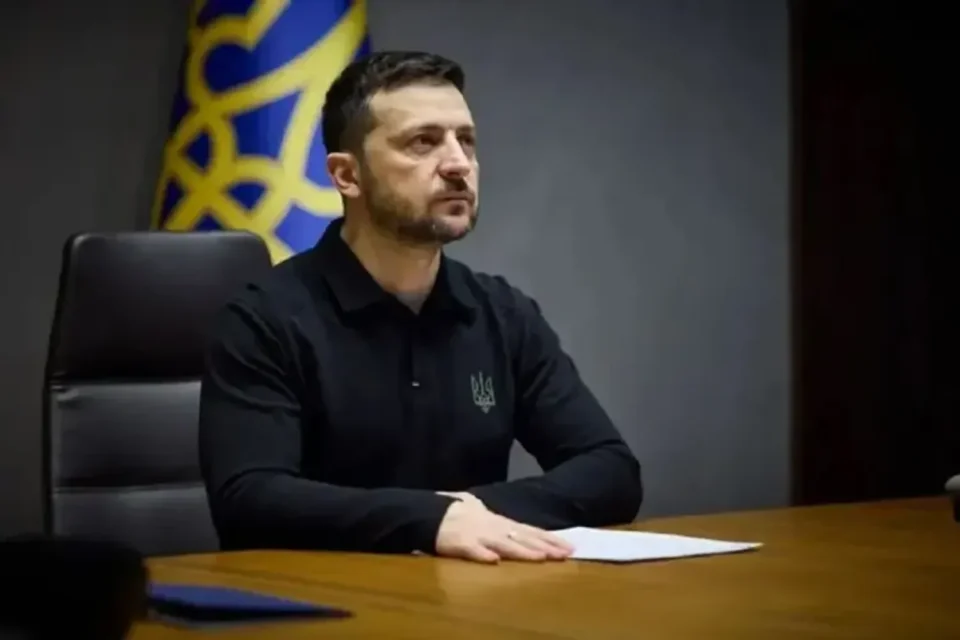Україна віддає перевагу тристоронній зустрічі, але готова до двостороннього треку - Зеленський
