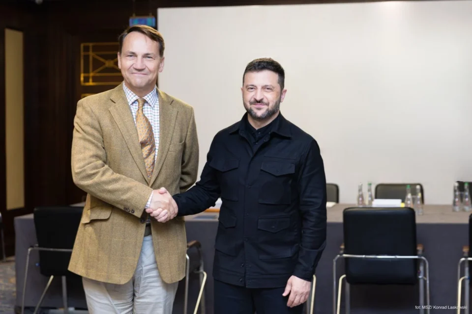 Сікорський зустрівся із Зеленським: говорили про обмін досвідом щодо дронів