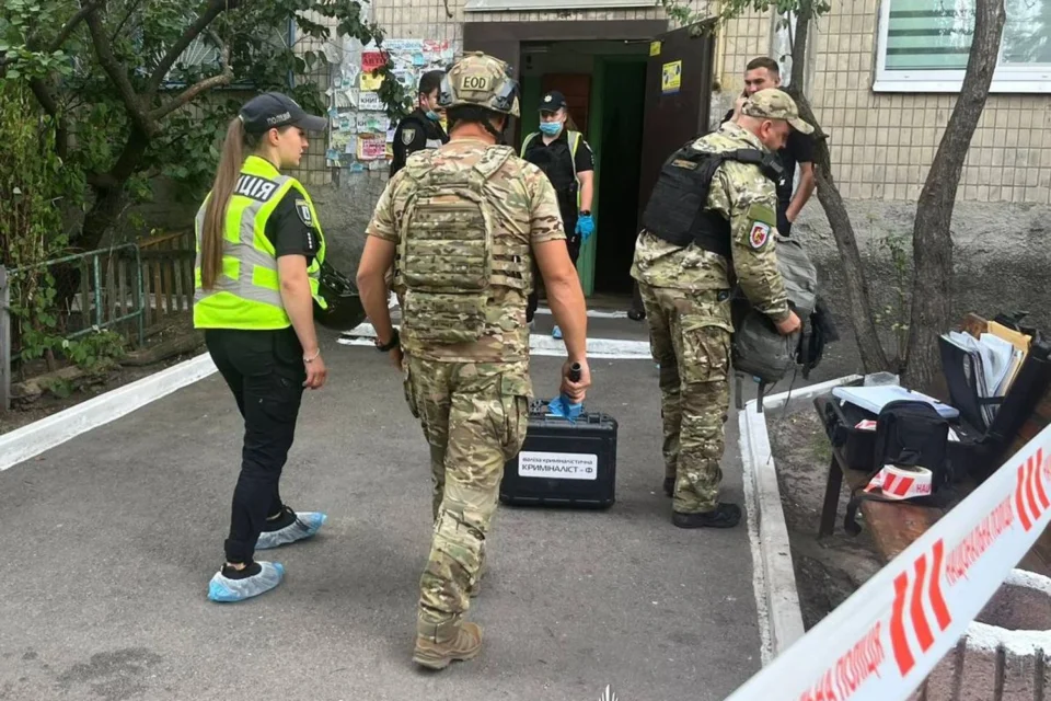 У Києві стався вибух гранати в квартирі: двоє загиблих, один постраждалий