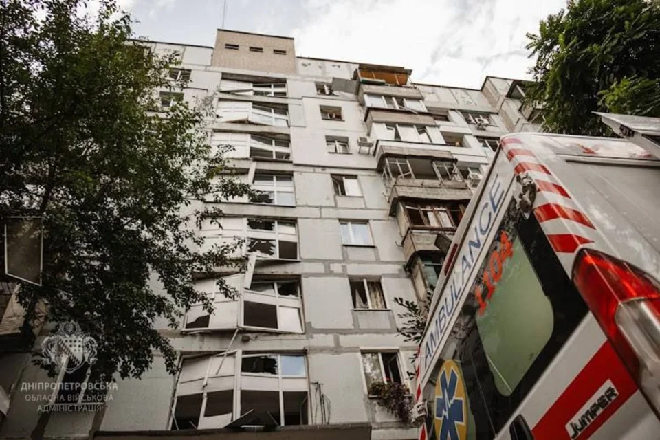 У Дніпрі кількість поранених після нічної атаки рф зросла до 36