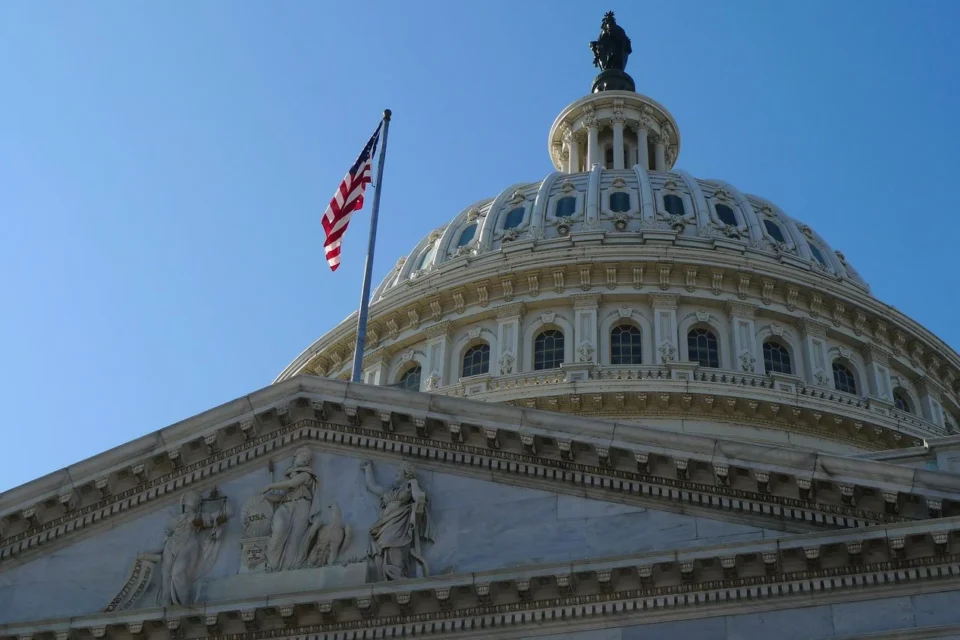 У Сенаті пропонують передавати заморожені у США російські активи Україні кожні 90 днів - двопартійний законопроєкт