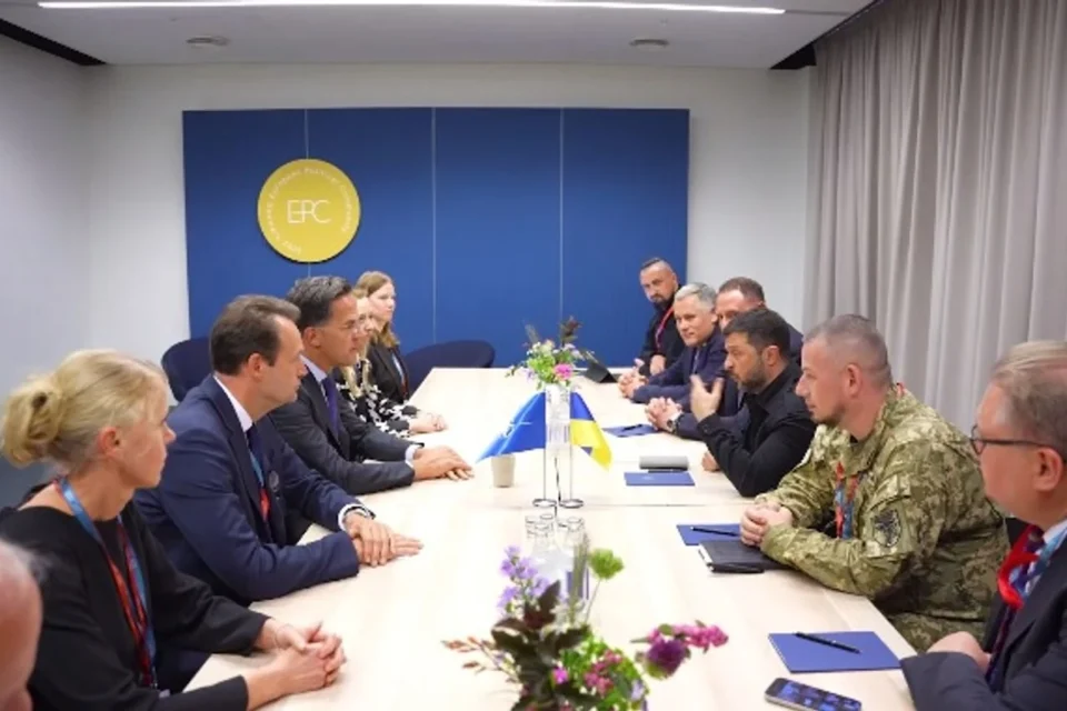 Зеленський обговорив з Генсеком НАТО протидію провокаціям рф та наступний