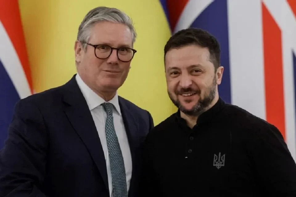 Зеленський обговорив зі Стармером участь Британії в програмі PURL та удари рф по Україні