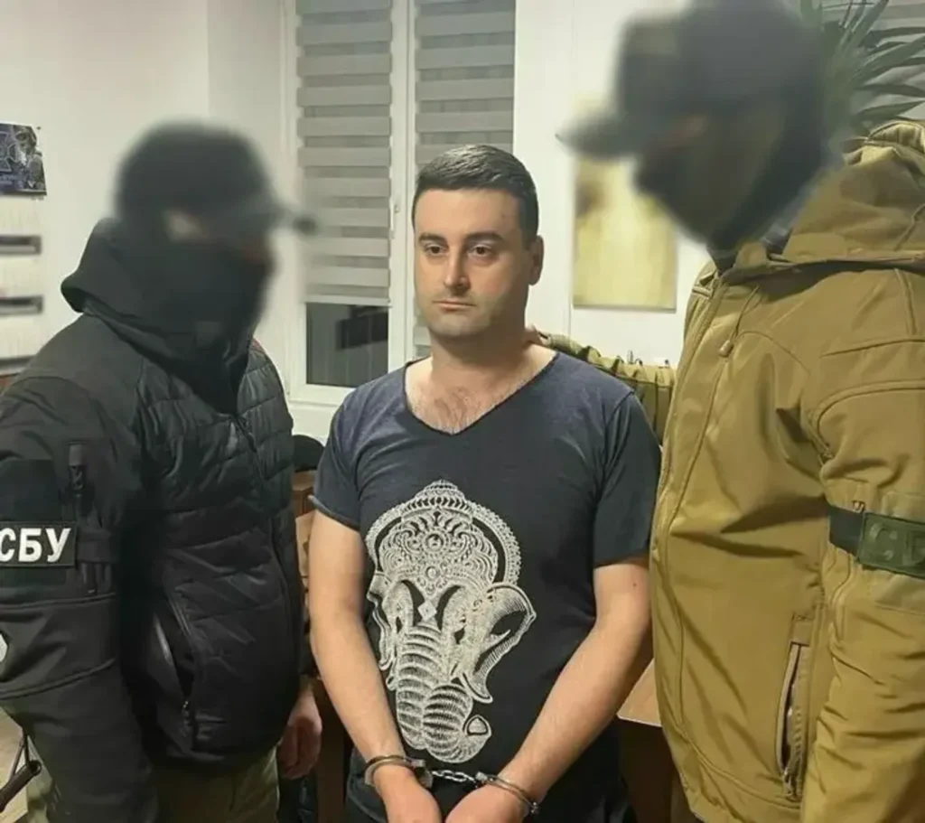 “Політексперт” медведчука Кирило Молчанов постане перед судом: йому загрожує довічне ув’язнення "Політексперт" медведчука Кирило Молчанов постане перед судом: йому загрожує довічне ув
