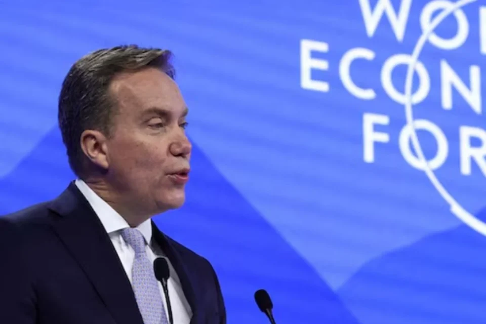 Голова ВЕФ попередив про три