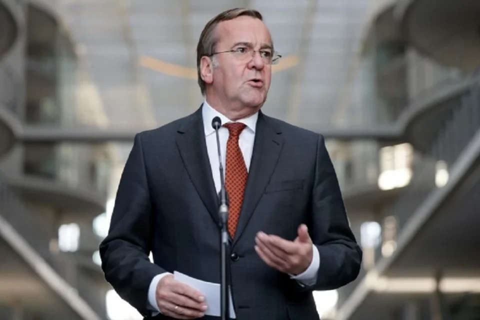 Україну не можна примушувати до