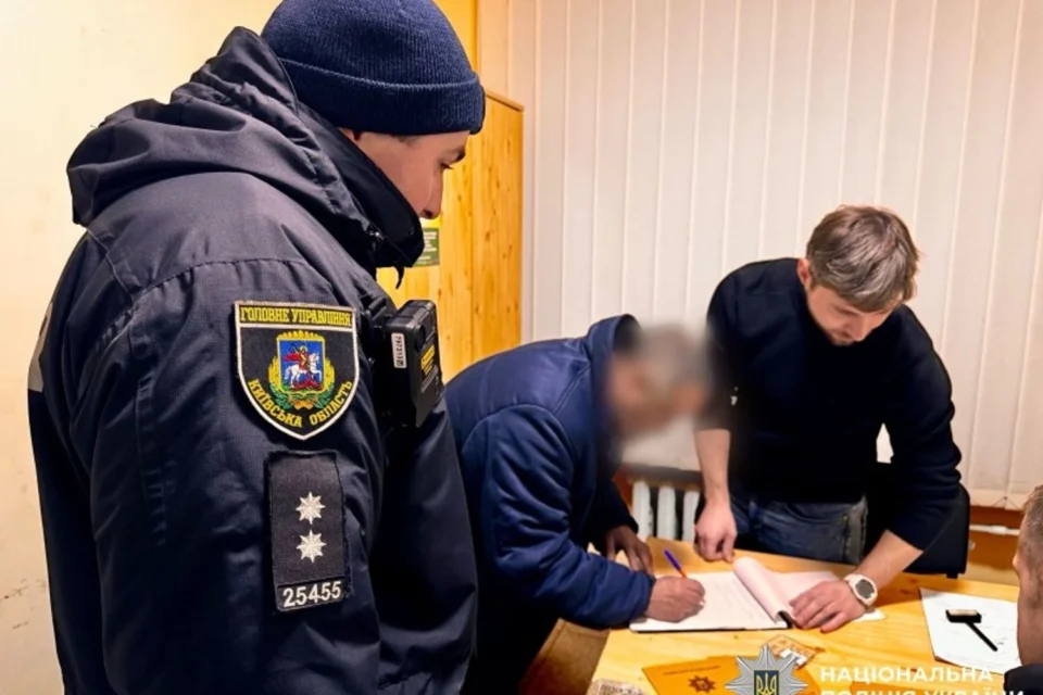 Під Києвом чоловік забив товариша до смерті пляшкою, сковорідкою та дитячим барабаном