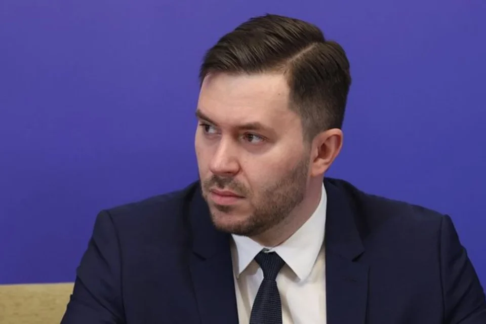 Зеленський звільнив голову НКЦПФР Магомедова