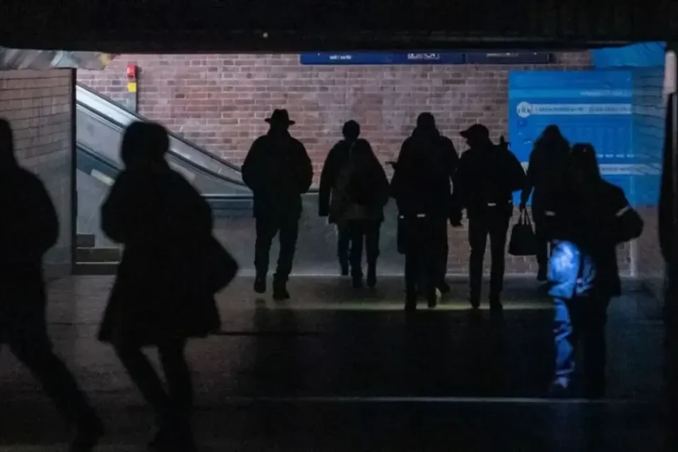 Організатори блекауту у Берліні переховуються від правоохоронців з 2011 року - DW