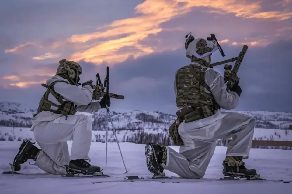 НАТО посилює присутність в Арктиці: британські морпіхи переходять на цілорічне чергування в Норвегії