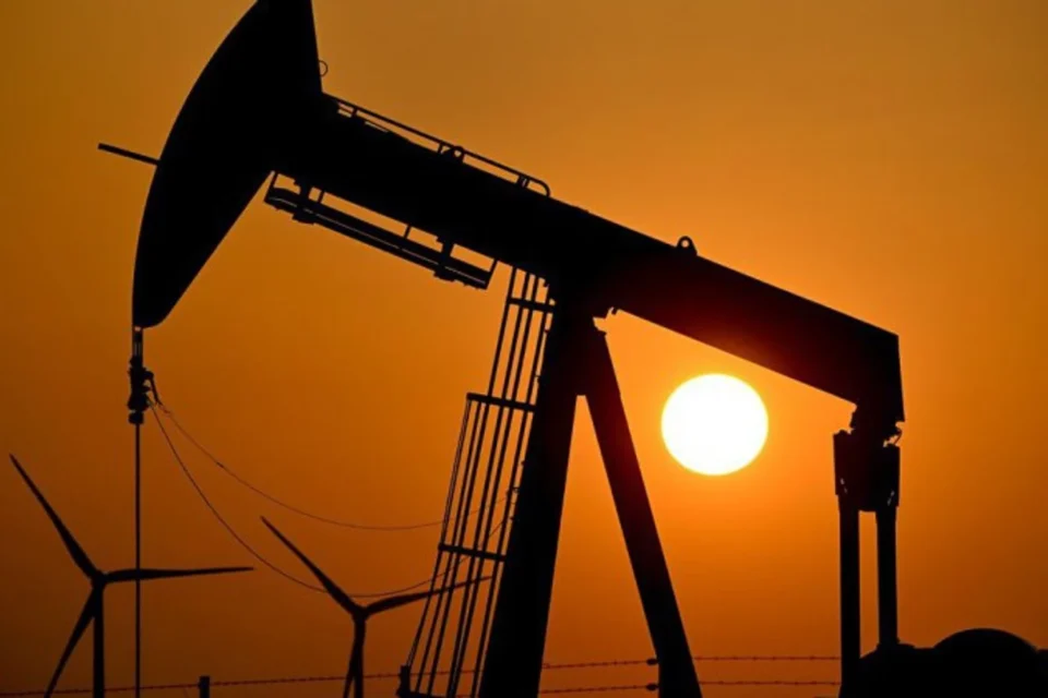 Нафта дорожчає на тлі протестів в Ірані та нових указів Трампа щодо Венесуели