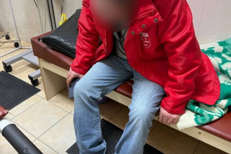 Прикордонники врятували порушника, який провалився під лід на кордоні з Румунією