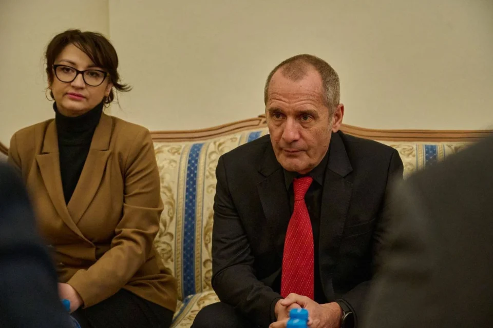 МЗС викликало главу місії МКЧХ через неприйнятну заяву про