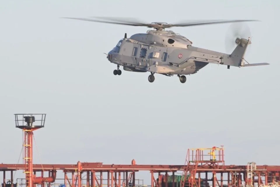 Французькі ВМС перехопили нафтовий танкер