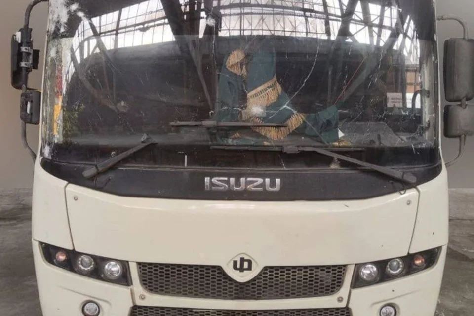 Дрон рф атакував маршрутку у Херсоні: водій отримав мінно-вибухову травму