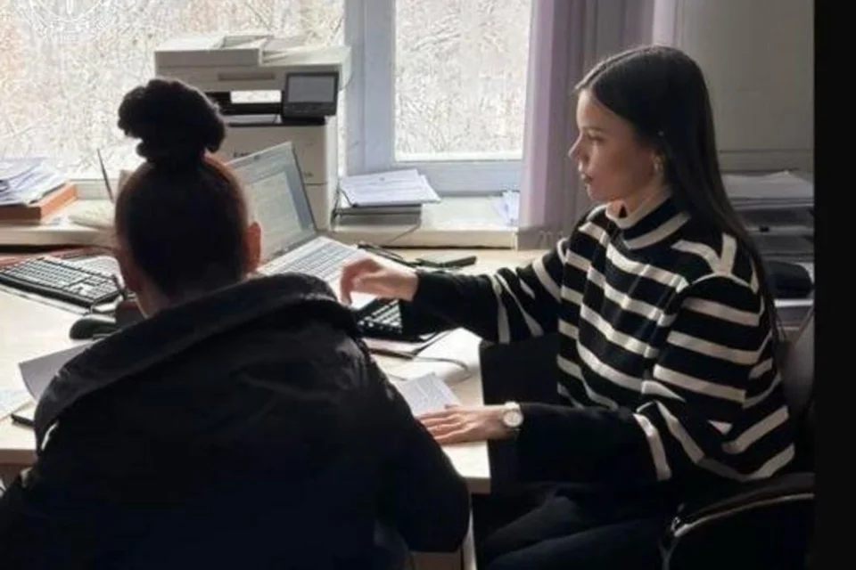 У Києві неповнолітня дівчина вживала алкоголь разом з матір’ю та під час сварки намагалася вчинити самогубство