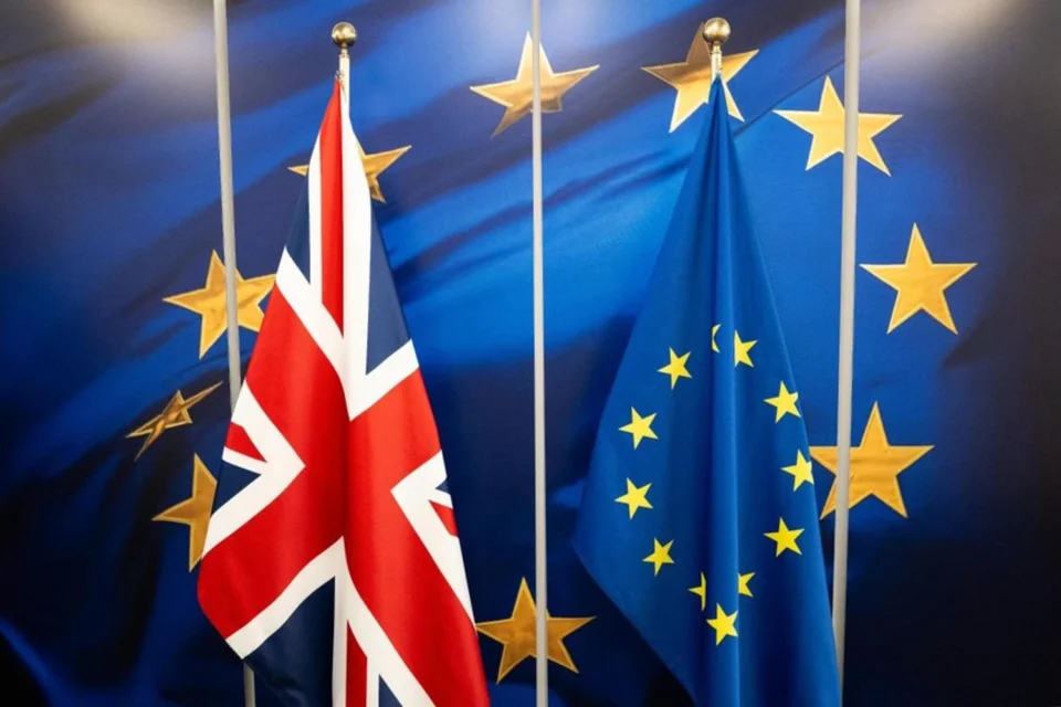 Суперечка про нові правила ЄС для бізнесу повертають гіркі спогади про Brexit, Франція проти особливих преференцій Британії - Politico