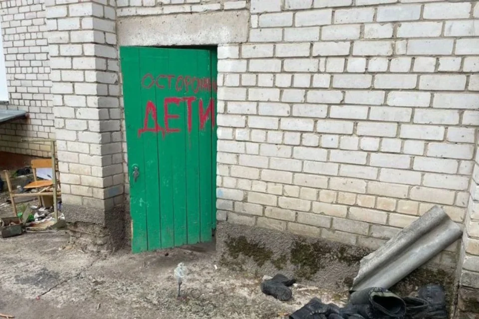 Командиру рф оголосили вирок за утримання цивільних у підвалі школи в селі Ягідне