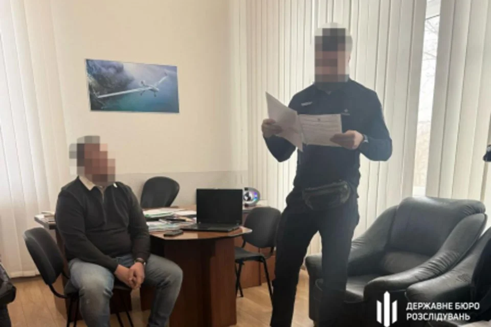 У Києві чоловіків фіктивно оформлювали