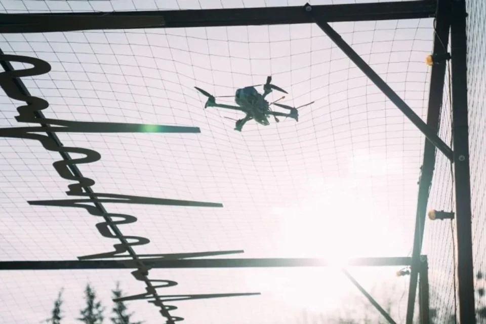 На Дніпропетровщині облаштували 42 км дороги антидроновою сіткою