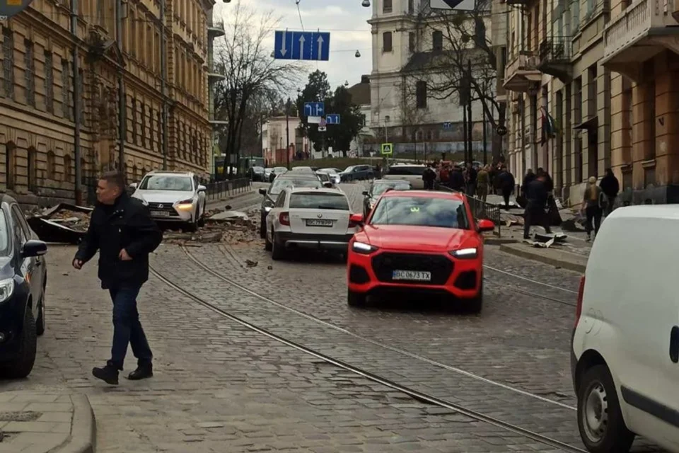 Кількість постраждалих у Львові через атаку рф зросла до семи осіб, зафіксовано значні руйнування