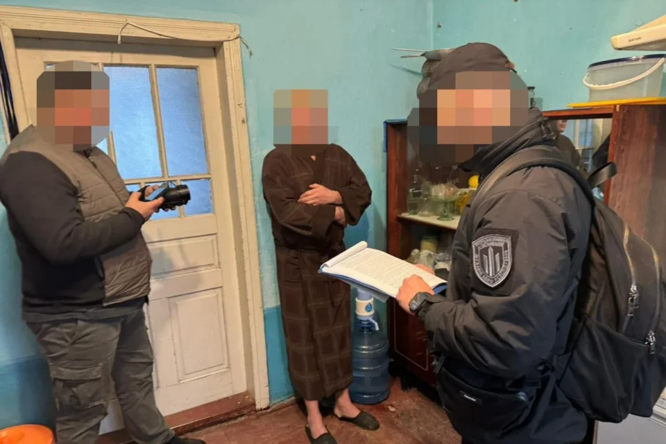 ДБР викрило схему незаконного вивезення військових з навчального центру на Рівненщині