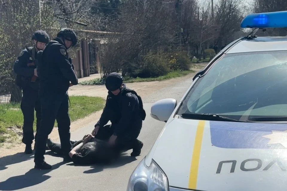 Стрілянина з вибухом посеред вулиці в Одесі - поліція розпочала кримінальне провадження