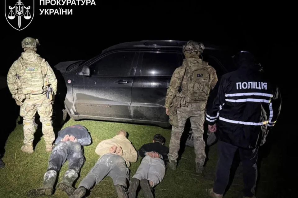 Рекордні 165 кг амфетаміну, зброю і півтора мільйона готівкою знайшли у дилерів на Прикарпатті, є затримані - Генпрокурор