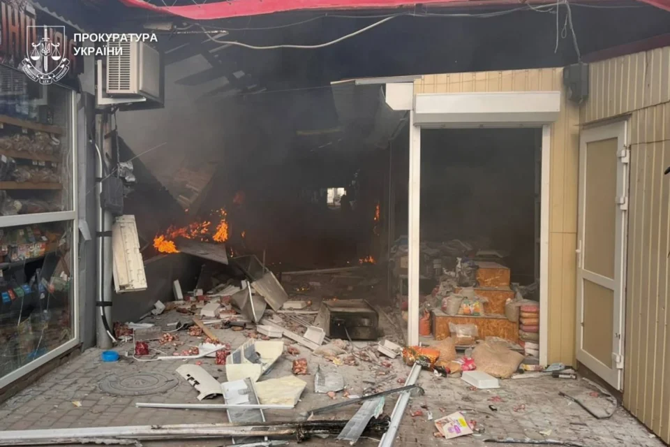 росіяни вдарили по ринку у Нікополі - 5 загиблих та 19 поранених