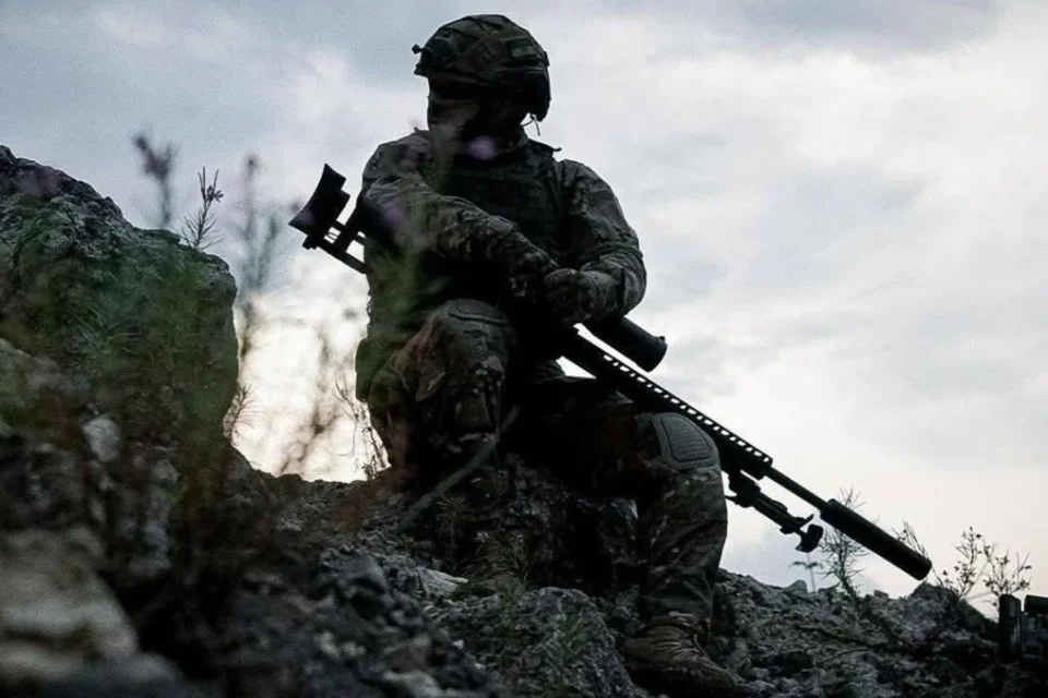 Окупанти здійснили 55 атак та активно тиснуть на двох напрямках - Генштаб