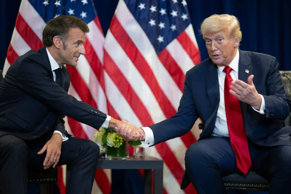 Макрон запросив Трампа на розкішну вечерю у Версаль після саміту G7 - Reuters