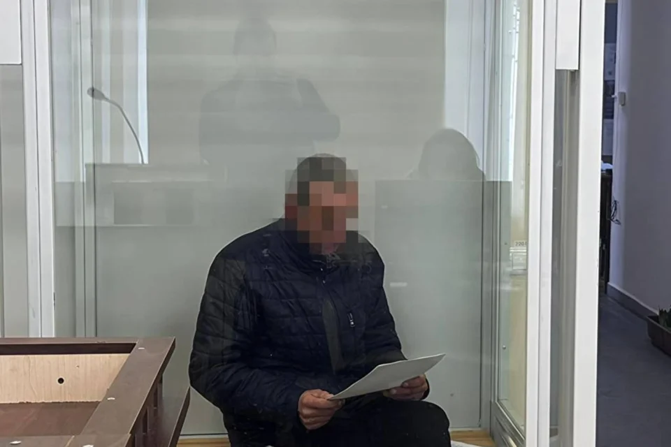 На Львівщині підприємця підозрюють у 23 роках трудової експлуатації чоловіка
