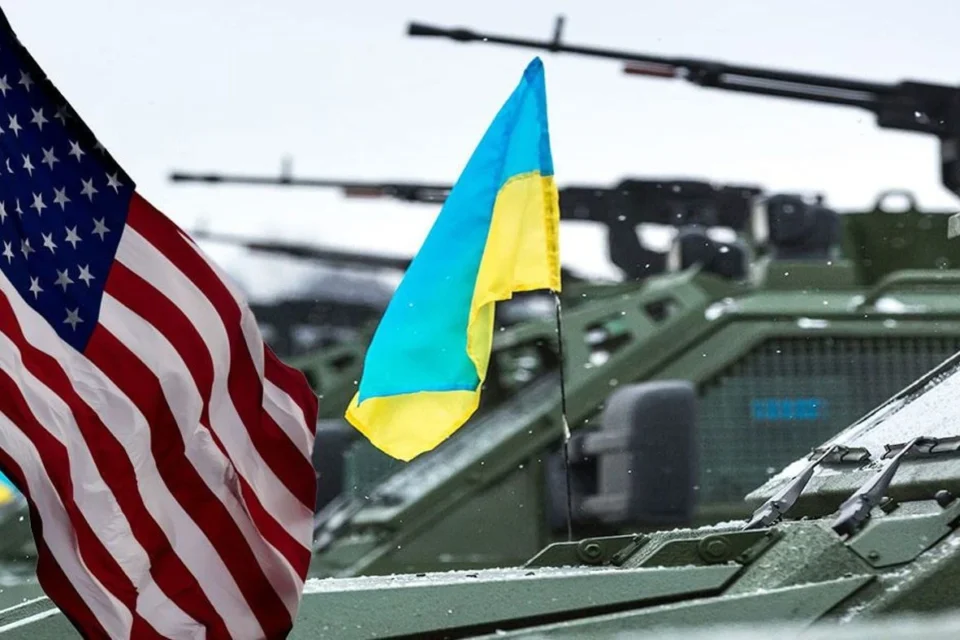 Зеленський: поставки американської зброї не зупинилися, Україна веде переговори зі США