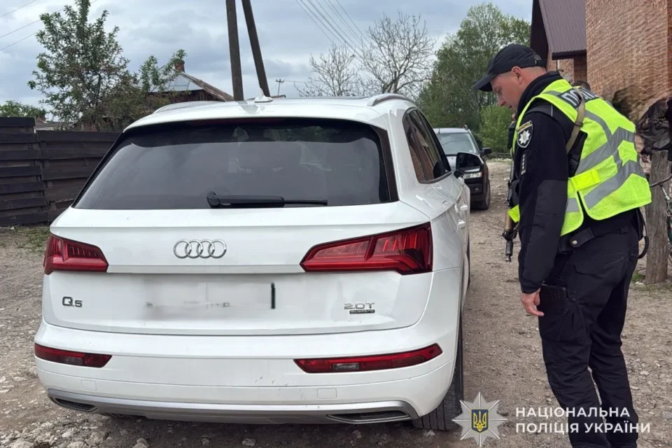 На Львівщині чоловік під час конфлікту вистрілив у авто опонента