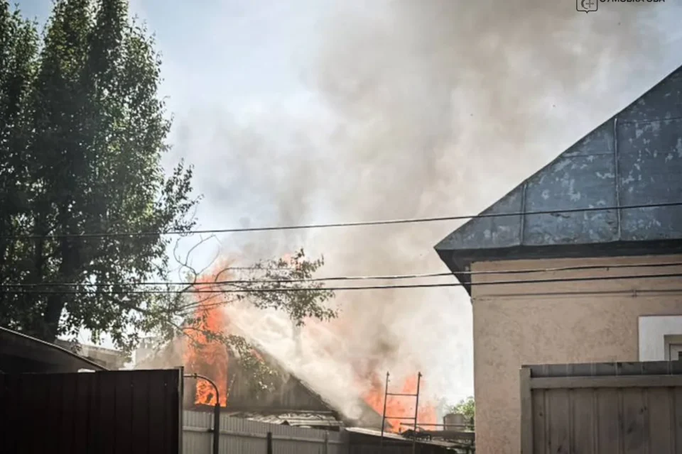 росія масовано вдарила по Сумах - відомо про шістьох поранених