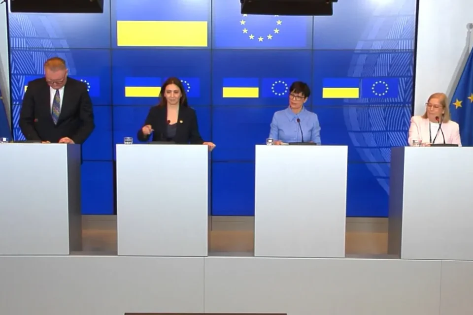 Перший кластер переговорів про вступ України в ЄС: які принципи та цінності він охоплює