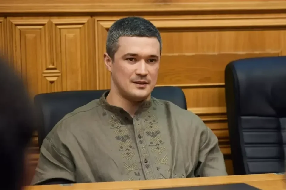 "Це нове повітря й нова надія": Федоров привітав Драпатого з призначенням головкомом ЗСУЕксміністр оборони Михайло Федоров привітав Михайла Драпатого з призначенням головнокомандувачем ЗСУ, назвавши це новим повітрям і
надією. Він також подякував ексголовкому Сирському за захист Київщини та Харківську операцію.Війна в Україні • 21 липня, 21:19 • 25113 перегляди