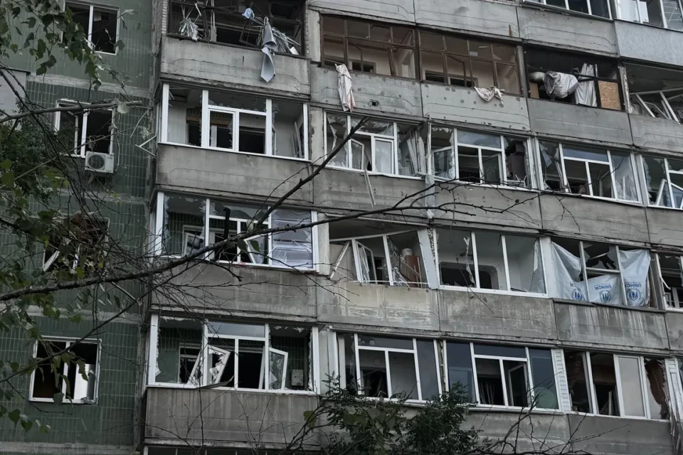 Кількість постраждалих у Сумах після удару КАБами зросла до 17, серед загиблих - дитина