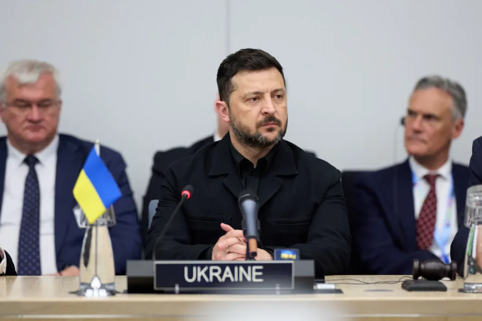 Зеленський закликав державні інституції прискоритися з домовленостями з партнерами після нічної атаки рф
