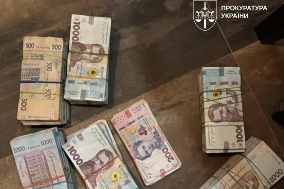 Близько 200 військовозобов
