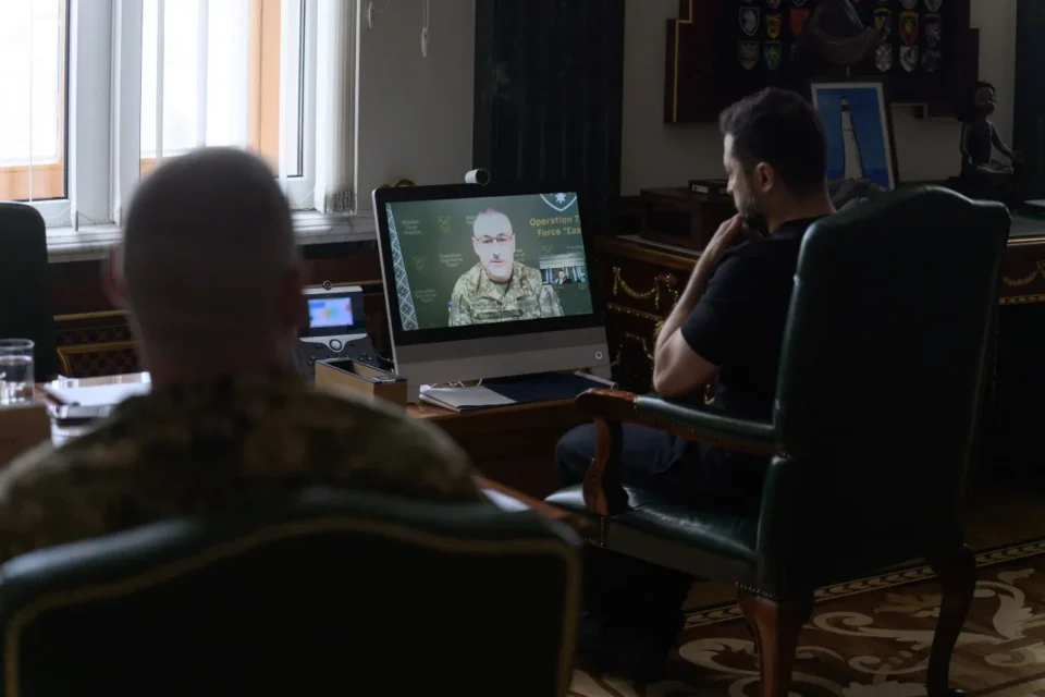 Зеленський обговорив з Ніколюком ситуацію навколо Слов