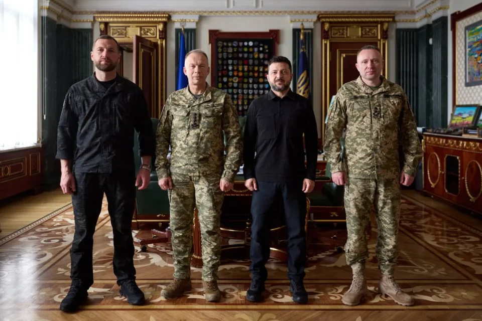 Зеленський визначив, хто очолить Генштаб і що буде з Сирським