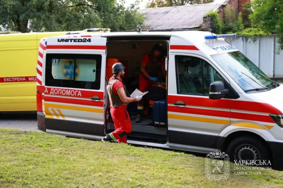 У Харкові через ворожий удар по багатоповерхівці вісім людей отримали гостру реакцію на стрес
